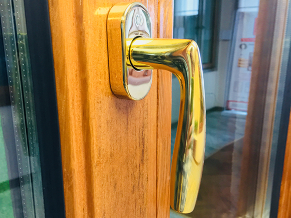 泵車保養雷區！機油"只加不換"等于給發動機"灌毒藥"